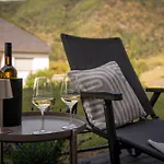 Geniessen- Entspannen- Wohlfuehlen-komfortable - Weingut Erich Serwazi * Mesenich