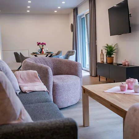 Geniessen- Entspannen- Wohlfuehlen-komfortable - Weingut Erich Serwazi Διαμέρισμα Mesenich