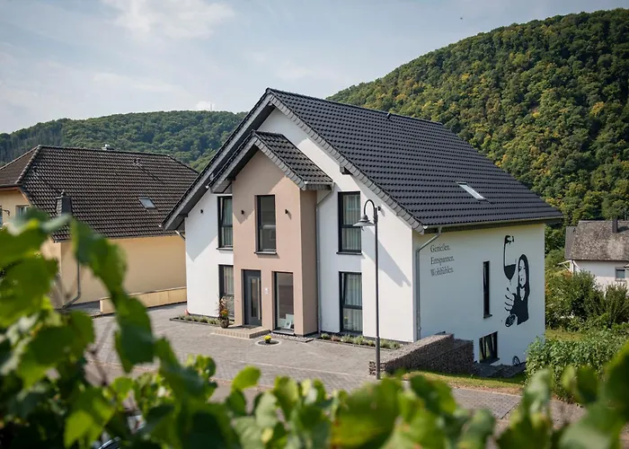 Geniessen- Entspannen- Wohlfuehlen-komfortable - Weingut Erich Serwazi Mesenich